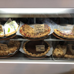 ダコタ ラスティック テーブル - 