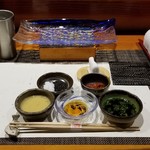 鮨匠 のむら - 酢味噌、醤油、ポン酢、梅肉(鹿児島・和歌山等)、塩(鹿児島・坊津)、黒胡麻(鹿児島)