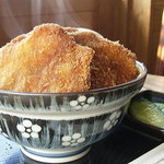 いるか喫茶バー - ソースカツ丼(敦賀風)￥７５０　ランチタイム（ＰＭ２：００まで）のみ。コーヒーorビールとセットで￥１０００