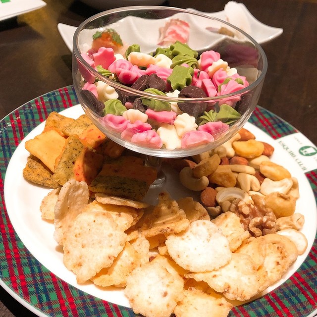 Esquire Club Os Biru Ten photo 3