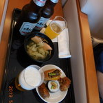 Sakura Lounge - 料理写真:ラウンジでの食事