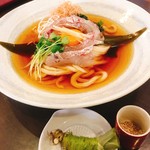 Atsuryokugama Mocchiri Udon Fukumasuya - [限定]桜鯛昆布〆黄身あえうどん