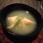 龍吟 - 松葉蟹の椀　白菜包み