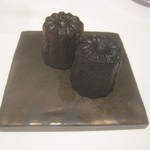 ル・ヴァンキャトル - カヌレ。これはちょっと焼きすぎ。