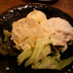 築地 本丸 - ポテサラ２色盛り♪