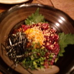 築地 本丸 - メチャウマまぐろユッケ