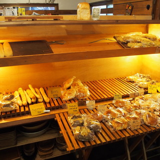 ベーカリー燈_2