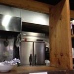 らーめん夢中 - らーめん夢中・厨房