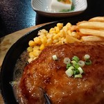 田中亭 - 箸を入れた瞬間溢れ出てくる肉汁