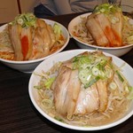 らーめんでぽっと - 奥がからし豚