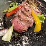 部位ごとに調理法を変える豚肉専門店 グロワグロワ - 