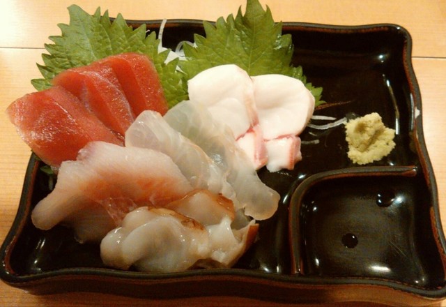 もっこり（居酒屋 貝の店） - 本八戸（海鮮）の写真