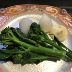 圭蔵 - 大山ブロッコリーとかぶの塩ゆで