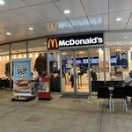 McDonald's - 2019/06 ＪＲ川崎駅西口から徒歩１、２分のところにあるオフィス、ショップ＆レストラン、シンフォニーホールの施設を備えたランドマークタワー ミューザ川崎 の１階入り口にある マクドナルド 川崎ミューザ店