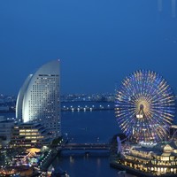 横浜モノリス - 