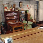 クマゴローカフェ - 店内