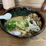 ほんだ - さぬきうどん！(肉、きつね、わかめ、おぼろ)