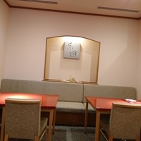 割烹 六つ葵 - 店内