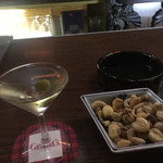 クライスラー - 定番のナッツ盛り合わせ。