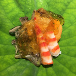 赤坂 渡なべ - 海老、鮑、雲丹、ジュンサイ、ジュレ 彩りがきれい。大好きなジュンサイ。ジュレのほどよい出汁でいただきます。