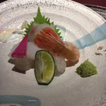 赤坂 渡なべ - お造り：ボタン海老、烏賊、コチ ボタン海老が甘い。冥加のツマも好みです。