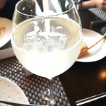 atri - 僕の２杯目はオーストラリア産エリダーフラワーソーダ　６５０円(税別)　これはノンアルです。