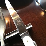 atri - お肉が良く切れるラギオールのナイフ。