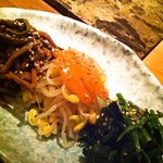 松庵 伏見店 - ナムルも美味しい