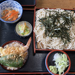 あすなろ	 - ミニ天丼、ざるそばセット