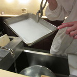 銀座うち山 - 葛切り　目の前で作成中♡