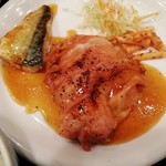 Ebisu - 鶏もも肉がボリューミー。