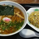 志ほ川 - ﾗｰﾒﾝ+ﾐﾆﾁｬｰﾊﾝｾｯﾄ850円