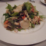 シェフ特製　魚介入りサラダコンポゼ