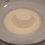 OGINO organic Restaurant - 白いけどコーヒー味のブランマンジェ