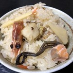 五頭の山茂登 - 五目釜めし_2