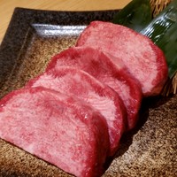お肉屋 けいすけ 三男坊 - 