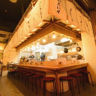 ★ restaurant design reflects the comfort of a food stall ♪ Enjoy casually at Endonji Sakaba