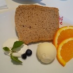 フラッグス カフェ - アールグレイシフォンケーキ