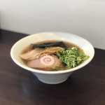 麺や 河野 - 醤油ら〜めん（中盛）780円