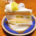 アン ディモンシュ ア パリ - シャンティイ メロン