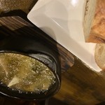 MILLE FIORI - カマンベールチーズのアヒージョ（￥800）