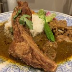 大衆中遊華食堂 八戒 - ・揚げスペアリブカリィ ・生ラムクミン炒めカリィ