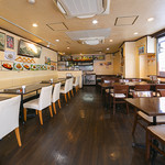 Indiain Dinning & Bar SATHI - 店内