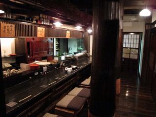 秋田市で居酒屋巡り 銘酒と名物料理が楽しめる人気店7選 食べログまとめ 秋田市で居酒屋巡り 銘酒と名物料理が楽しめる人気店7選 食べログまとめ