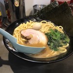 横浜家系ラーメン 駒大商店 - 