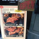 J.S. STEAK STAND - 店頭にあるランチメニュー