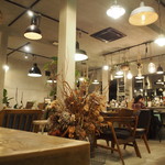 ANTIQUA TREE CAFE - 店内