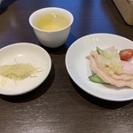 京鼎樓 - 前菜と小籠包用刻み生姜