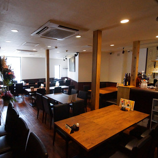 大・中・小、様々なお席をご用意。貸切宴会・二次会も大歓迎♪