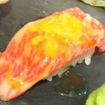 焼肉世界チャンピオン - 特選和牛 雲丹ジュレ乗せ